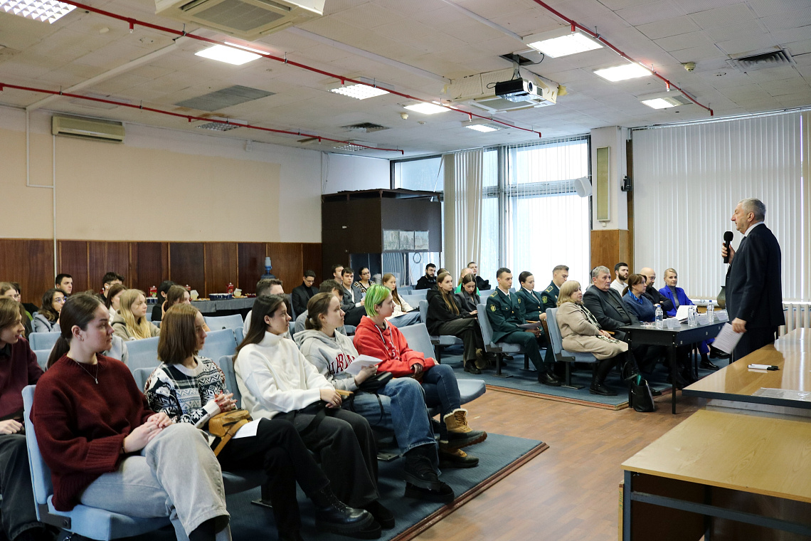 Приглашаем принять участие в круглом столе, посвященном 20-летию создания направления «Менеджмент»