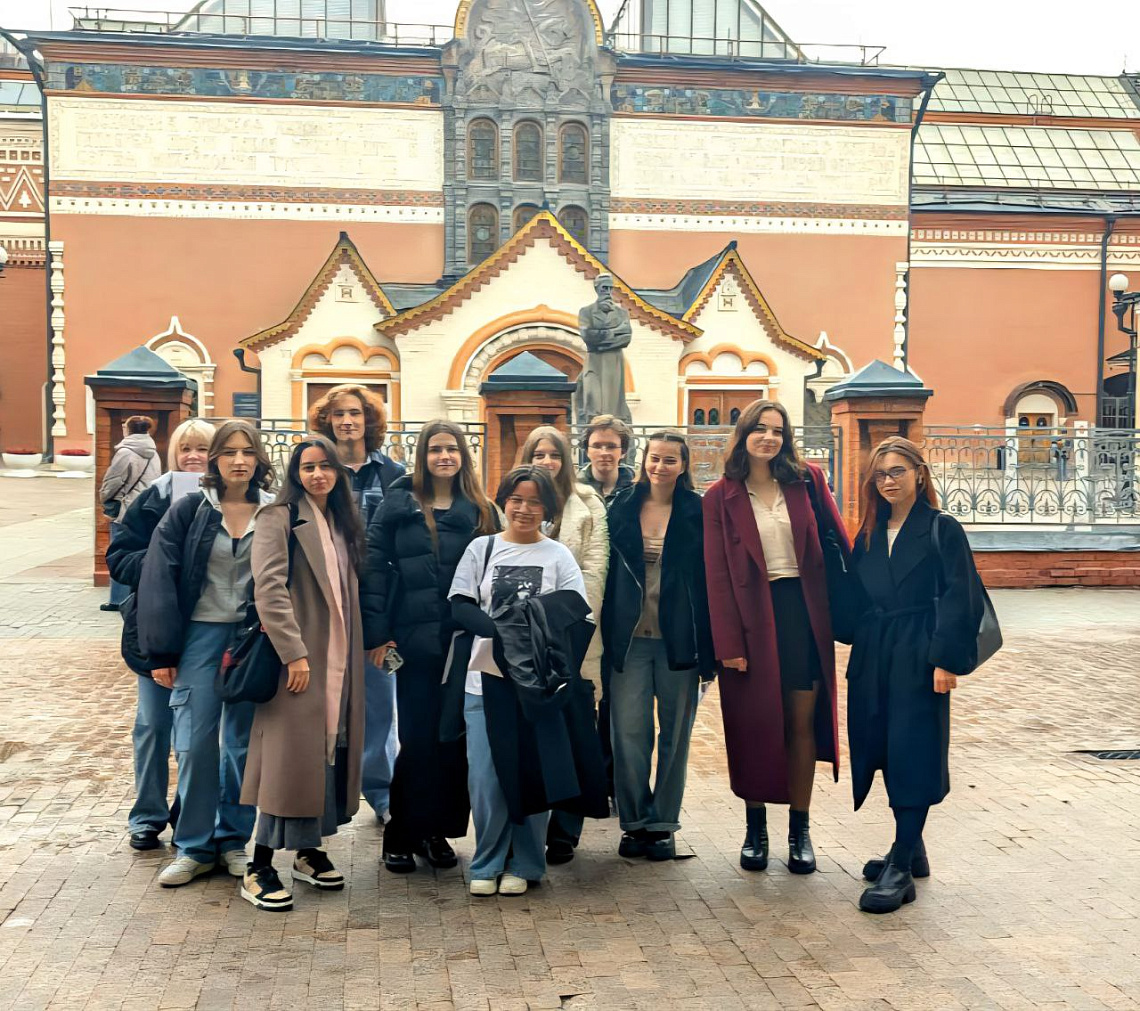 Первокурсники Филологического факультета в Третьяковской галерее прошли лингвистический квест