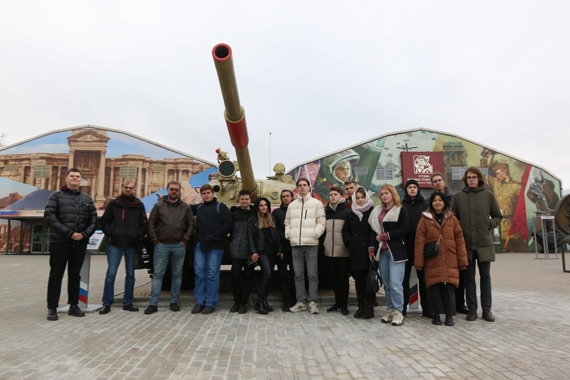 Студенты ГАУГН посетили парк «Патриот»